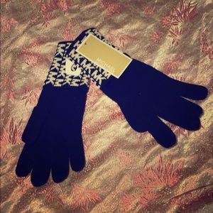 MK Gloves